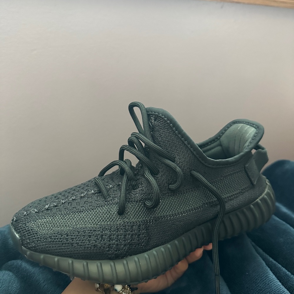 Yeezy 350 Youth Size 5